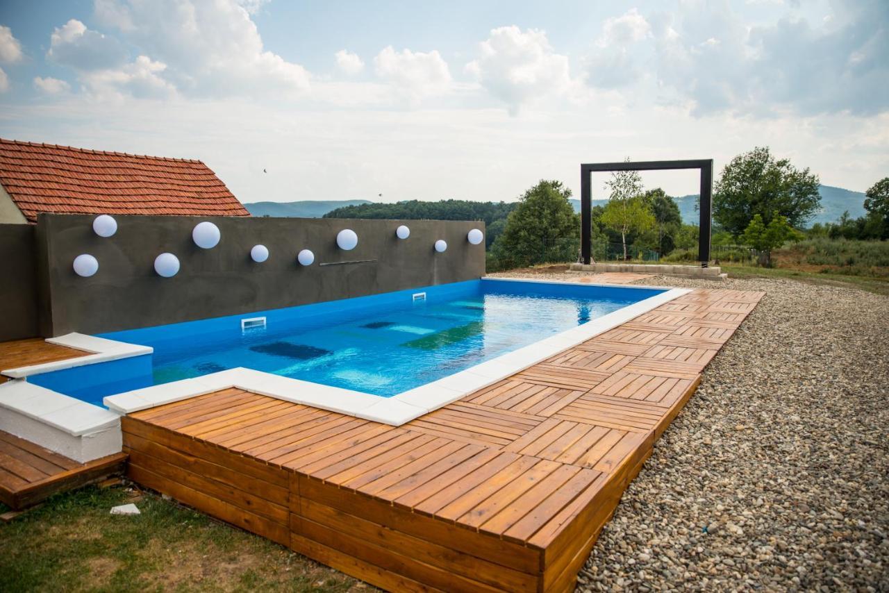 Skriveni Raj Guest House Gornji Milanovac Exterior foto