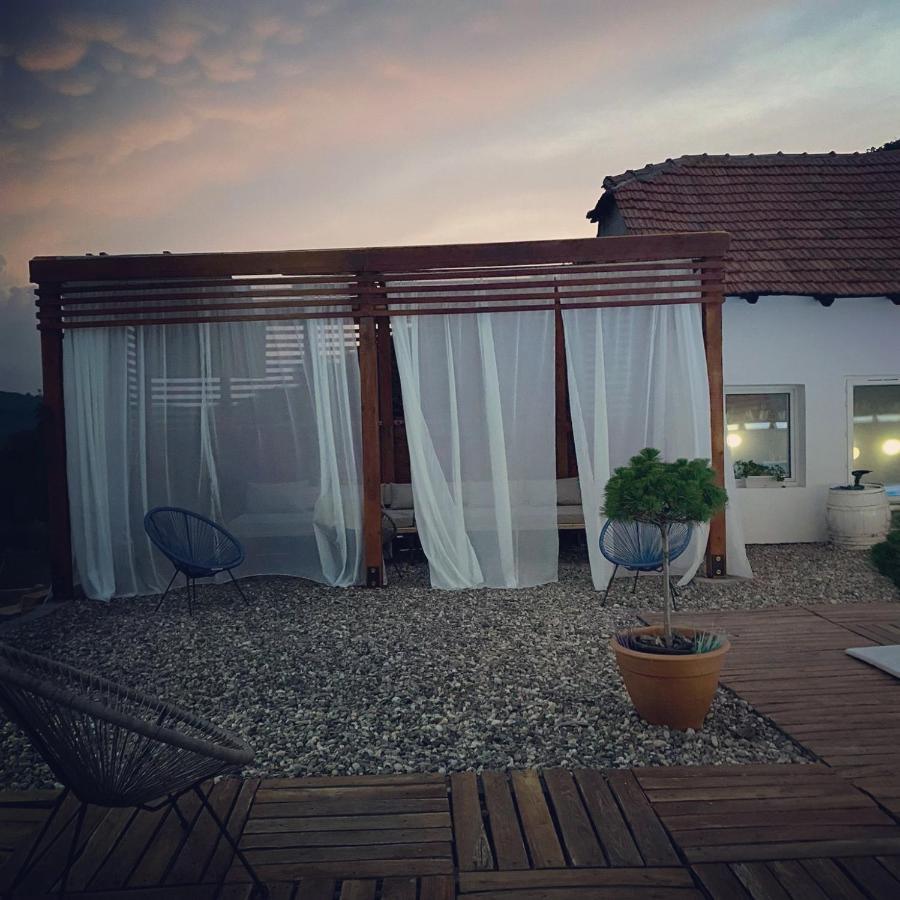 Skriveni Raj Guest House Gornji Milanovac Exterior foto